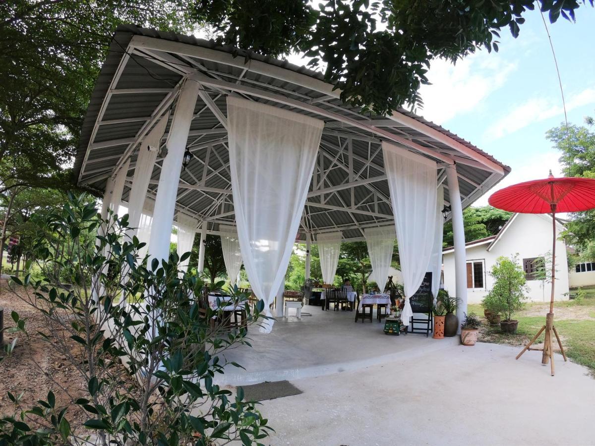 Naracha Resort Mueang Kao Exteriör bild